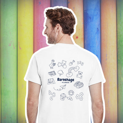 Barnehage klubben - en casual outfit og antrekk ide. Norsk inspirert som perfekt gave til barnehageansatte. 